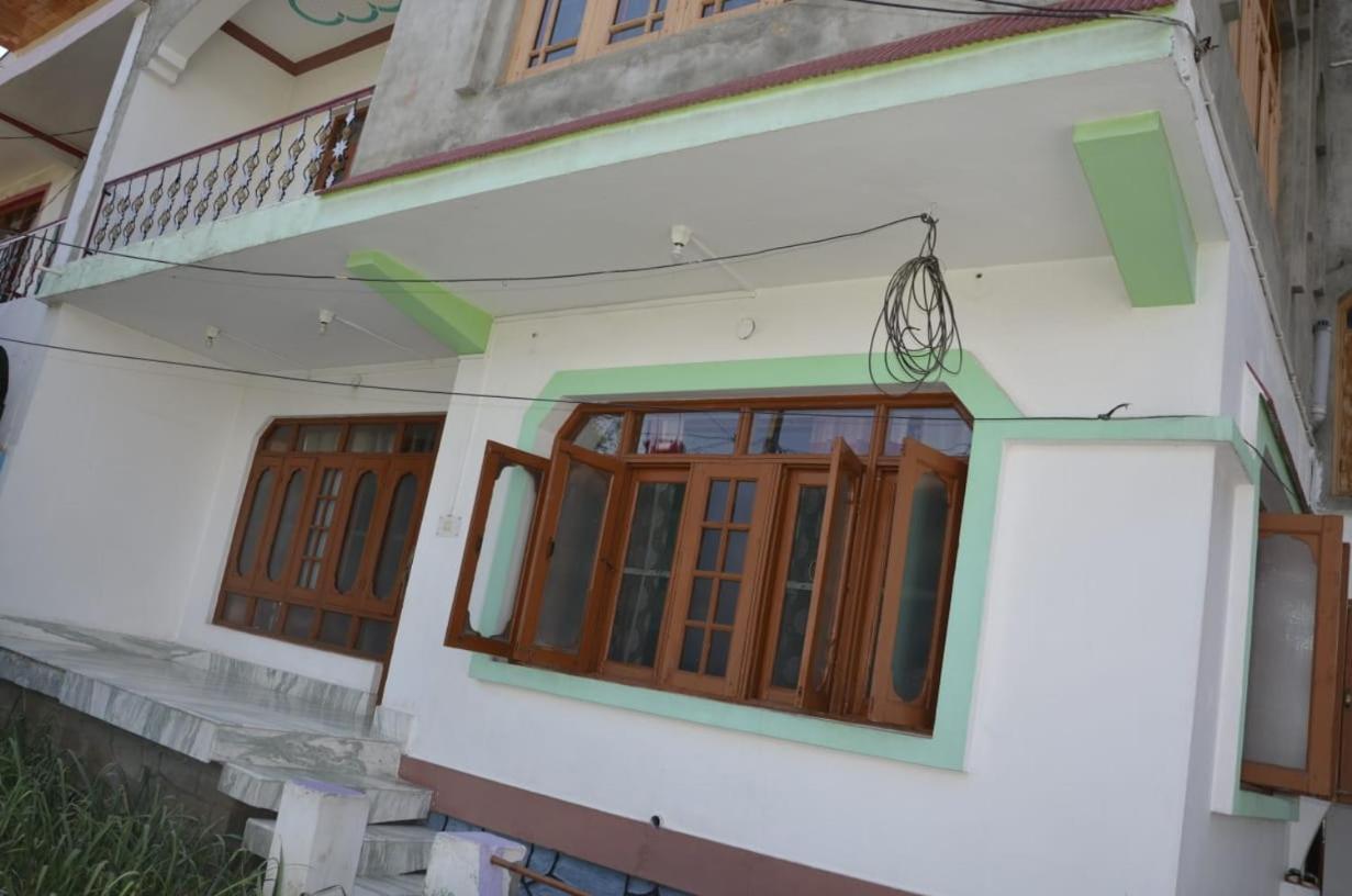 Mir Manzil Panzió Srīnagar Kültér fotó