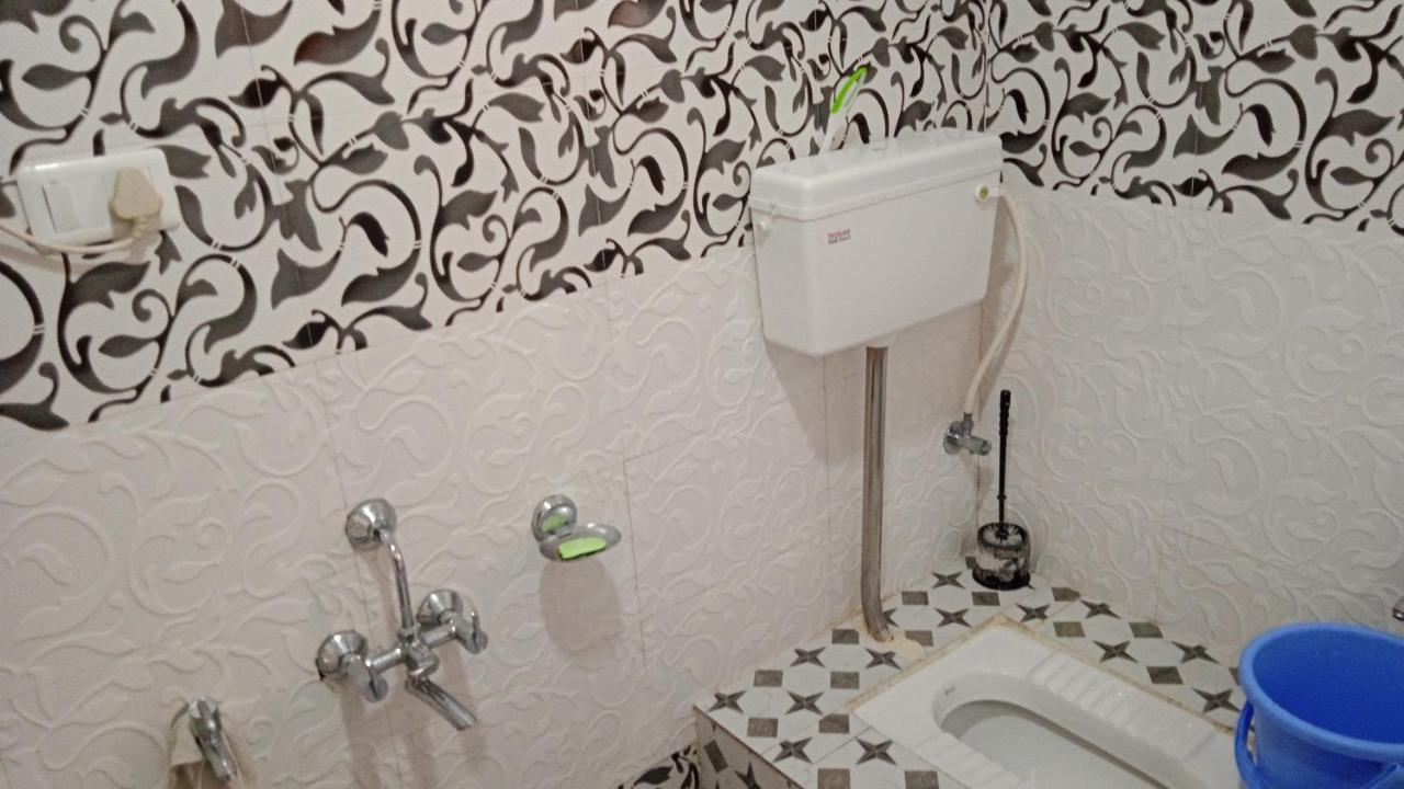 Mir Manzil Panzió Srīnagar Kültér fotó
