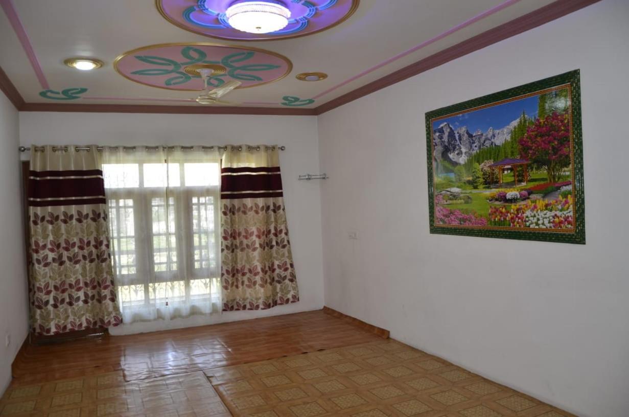 Mir Manzil Panzió Srīnagar Kültér fotó
